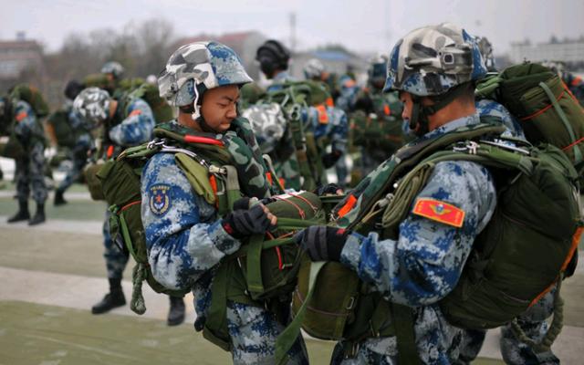 空军|空降师|战车_新浪新闻