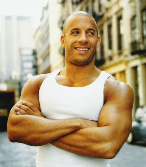 范-迪塞尔爱赛车也爱毁车 爆料《速度与激情7》共毁车245辆