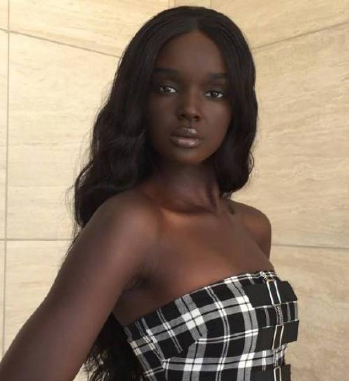 她是维密新宠"黑芭比",身材颜值太惊艳,网友:五彩斑斓的黑!