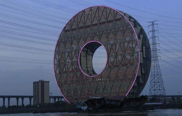 中国最丑建筑斥资10亿建138米却被称土豪圆最丑广州地标