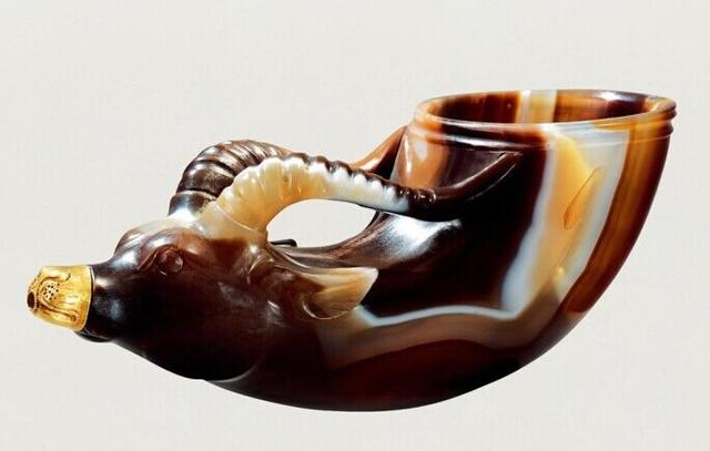 唐兽首玛瑙杯,惟妙惟肖,层次分明,光鲜润泽|兽首|玛瑙杯|兽头_新浪新