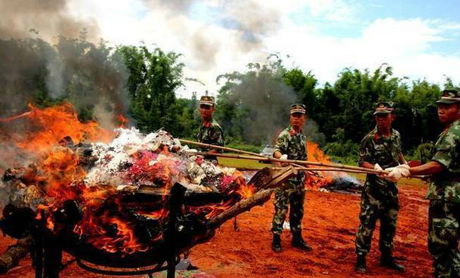现在军人回家探亲,为什么都不愿意穿军装