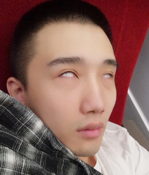 衡量一个lol职业选手是否成功, 是看荣誉, 金钱还是女人?