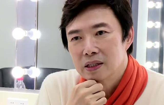 没有妻儿又失去父母63岁的费玉清退出演艺圈让人唏嘘