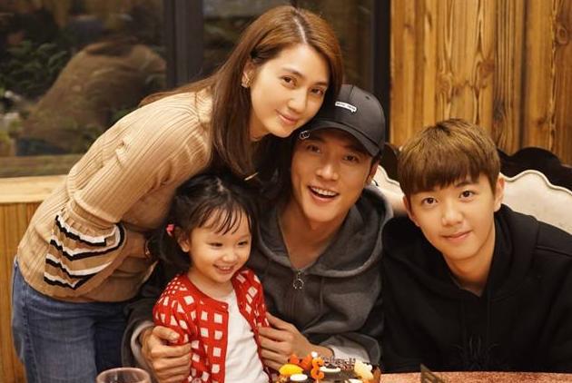 被渣男抛弃带娃嫁小十岁老公,今儿女双全人生赢家|洪欣|张丹峰|双全