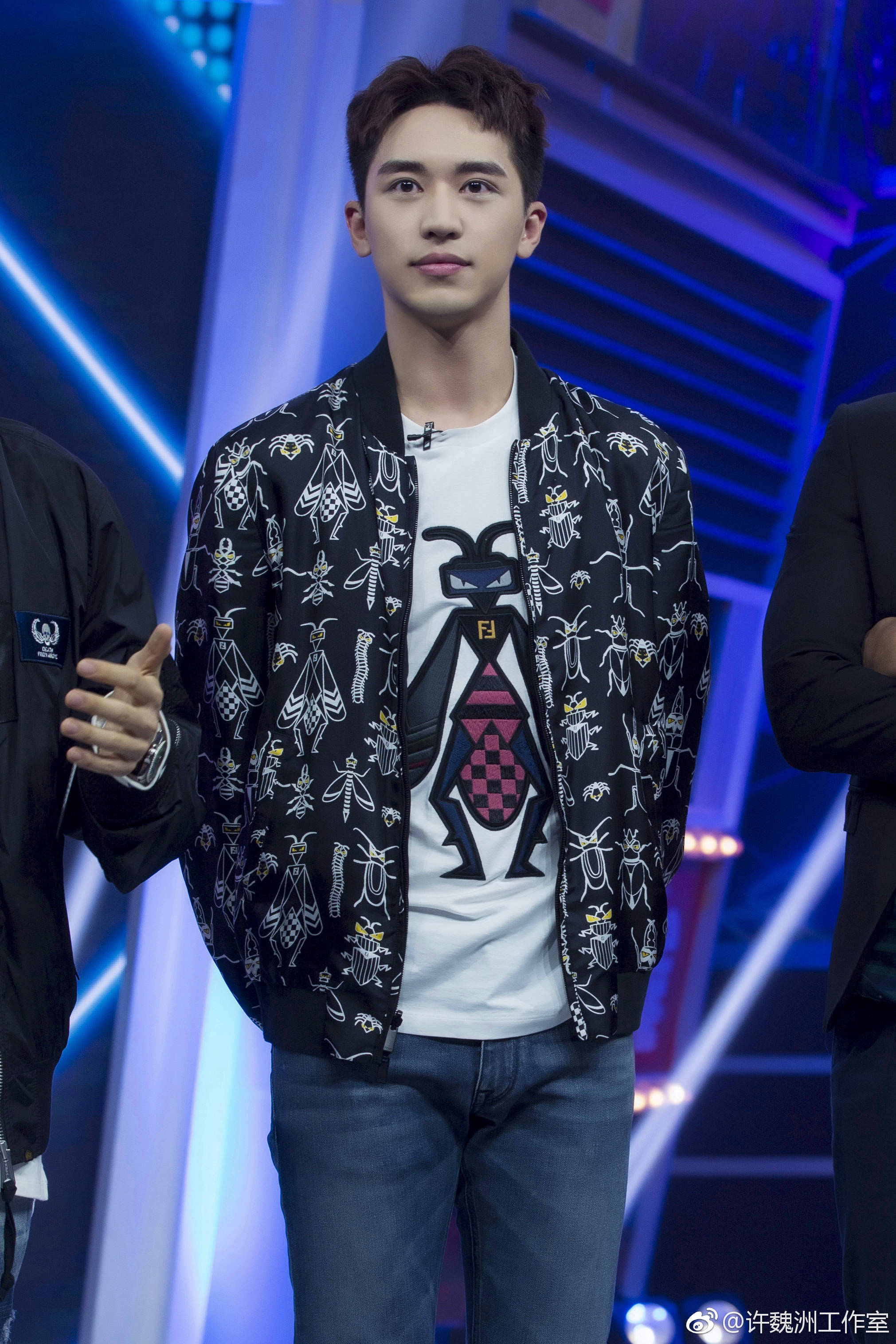 昨晚 录制泰国gmm25电视台《chaeshow》节目