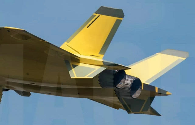 歼20或正在试飞三元矢量涡扇-15,新发动机外形和太行版大不同!