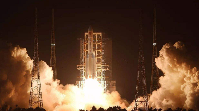 图为长征5号发射