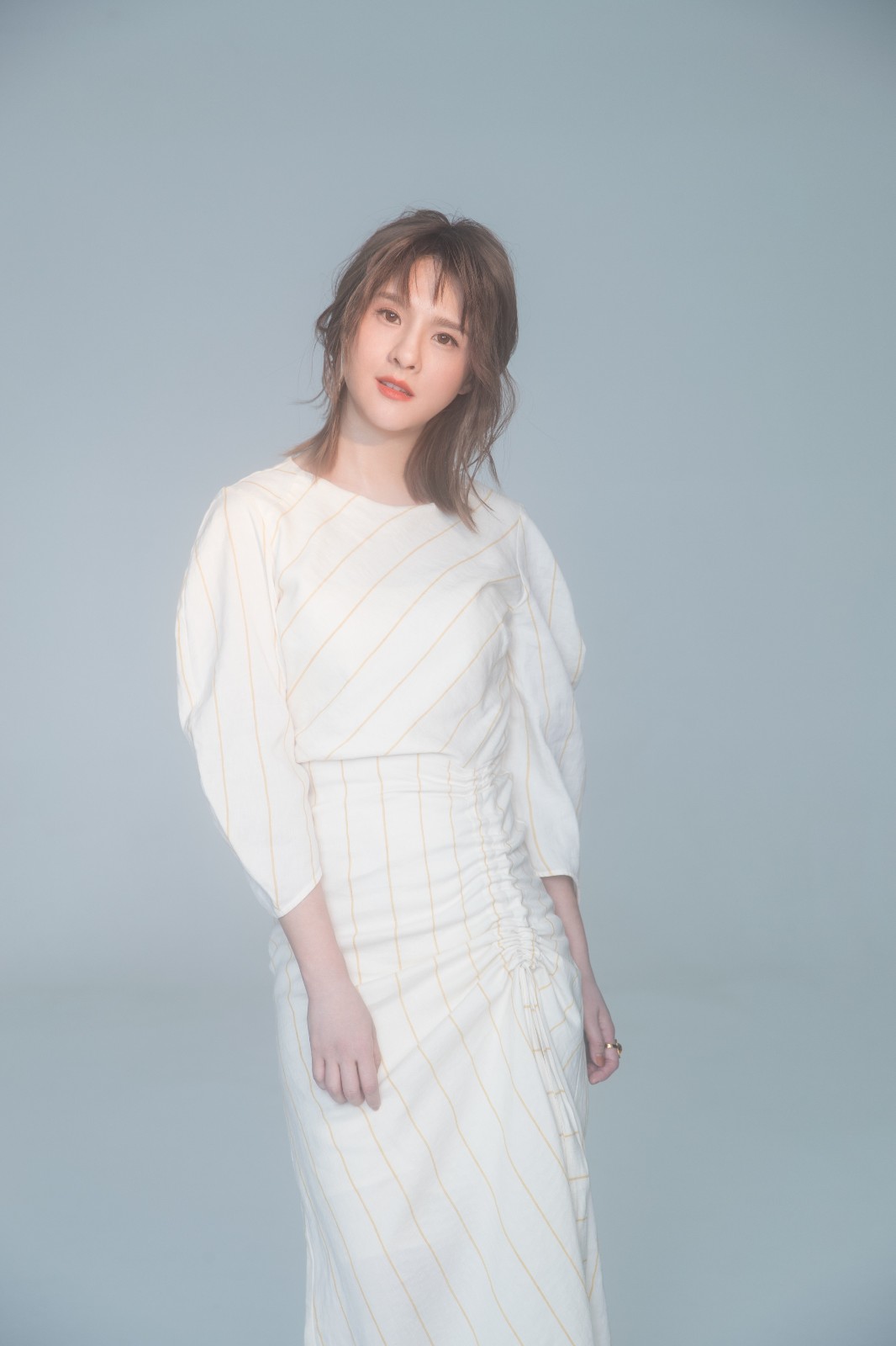 郭静光影大片惊艳来袭 跳脱舒适圈签约飞宝传媒(同步自