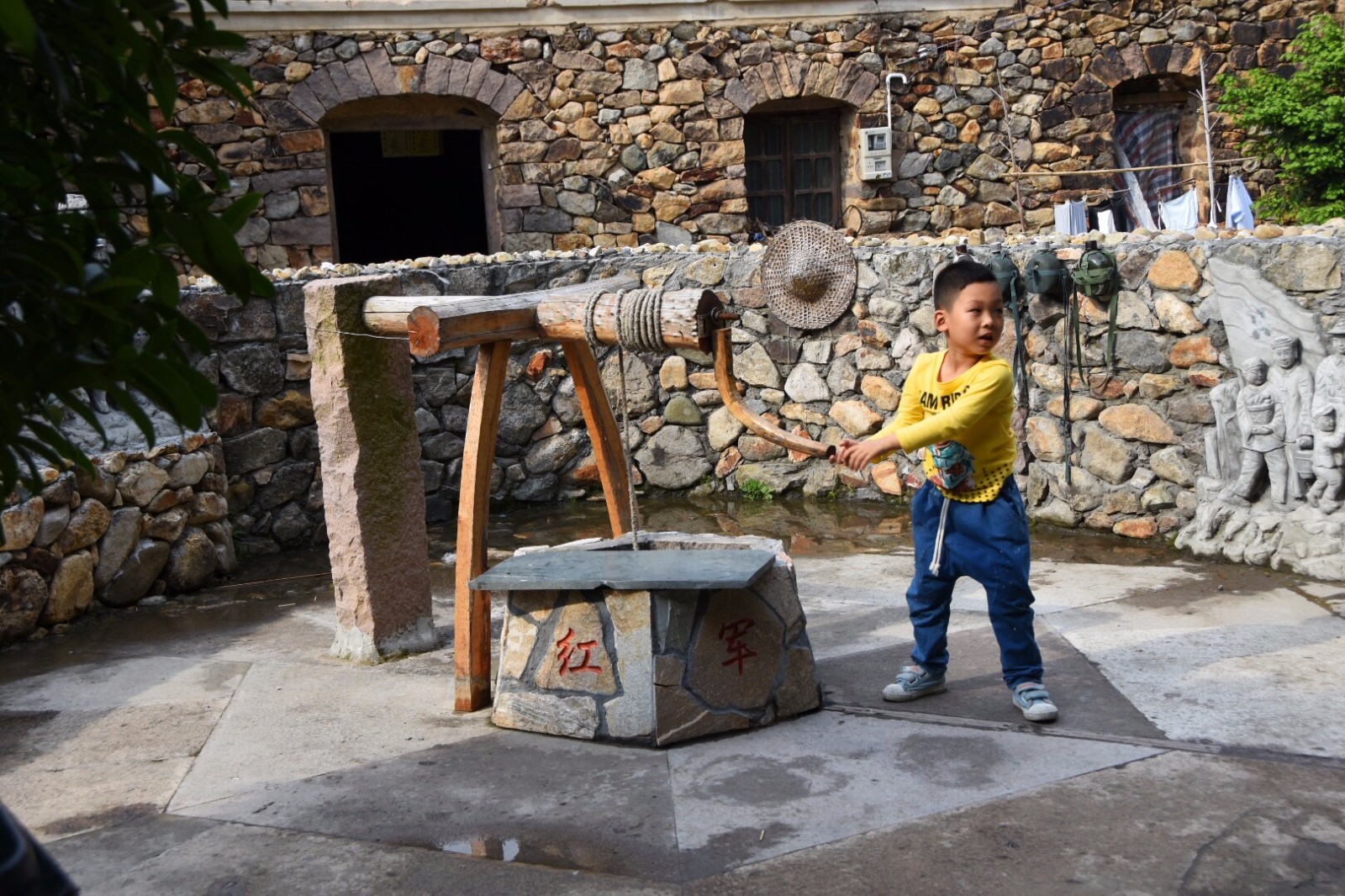 浙江最美乡村坞根坑潘村石墙石屋