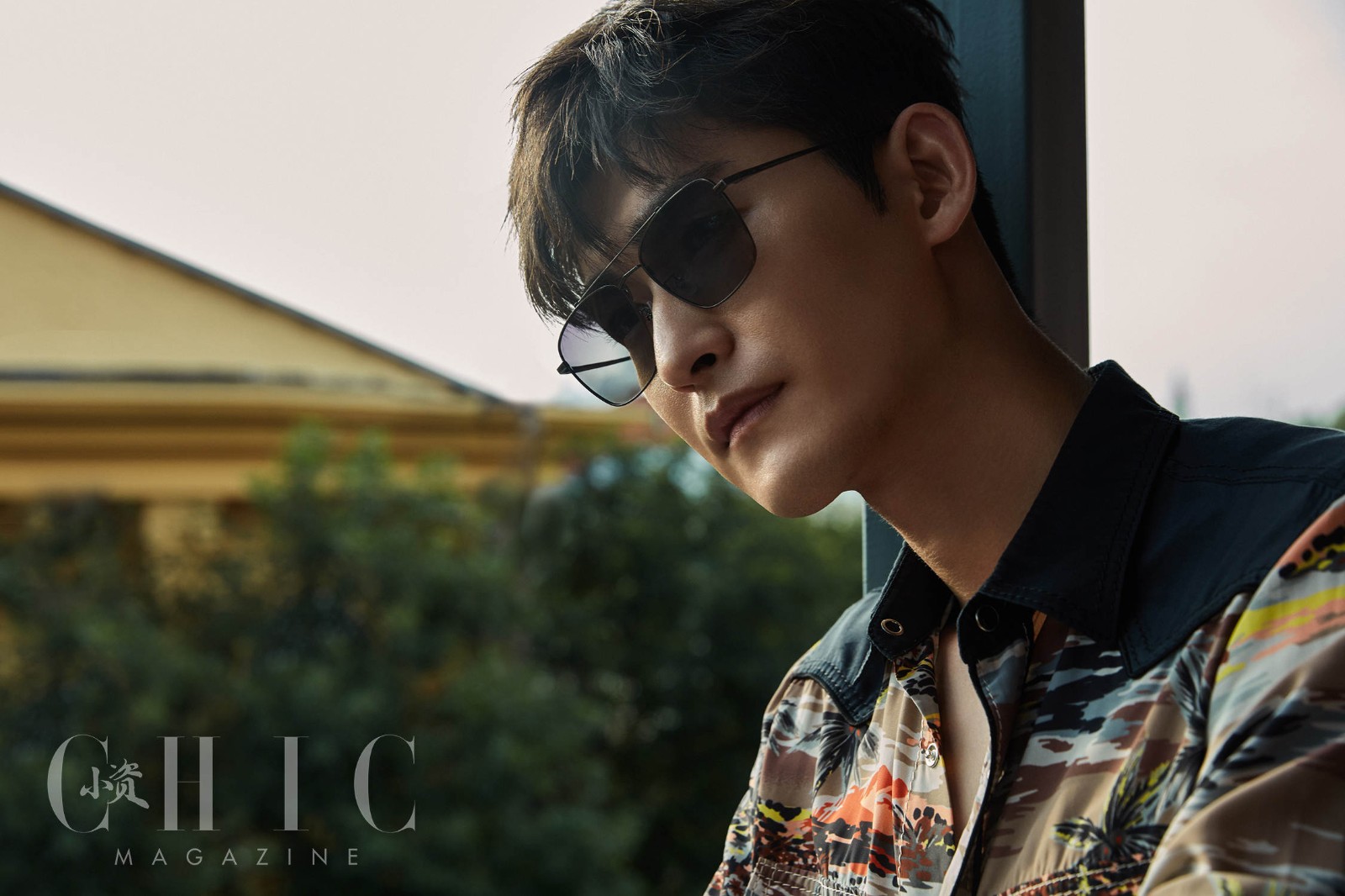 张翰初秋时尚大片曝光复古简约尽显摩登风范