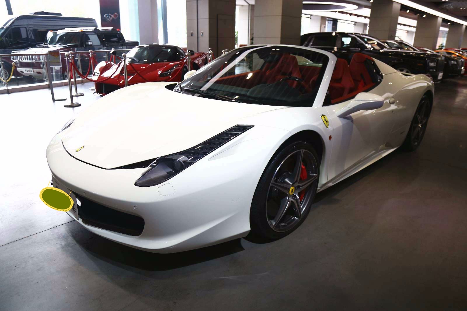 法拉利45845lspider白色敞篷车dsg双离合