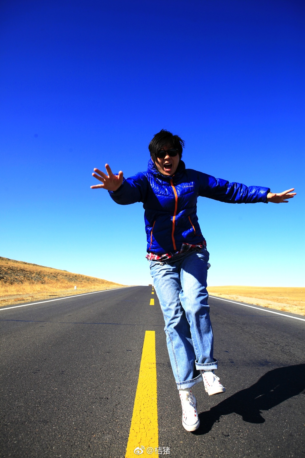 感谢你陪着我跨过高山大海穿过人山人海在路上时