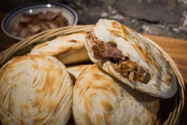 5元一个的肉夹馍怎么做? 30年老店配方, 饼酥肉香很简单, 快试试