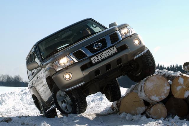 轩逸冲上销冠宝座,日产销量全面飙升,德系车坐不住了?