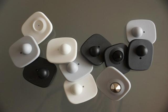 超市衣服上的防盗扣到底是什么原理?今天算是搞明白了