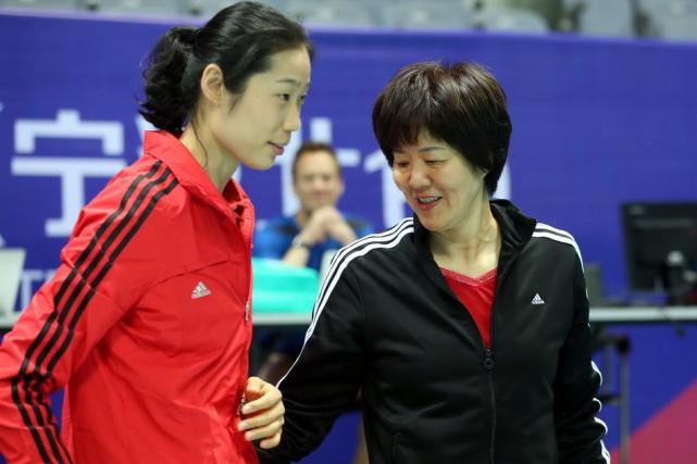 中国女排两连胜排名积分榜第一远超日本,朱婷