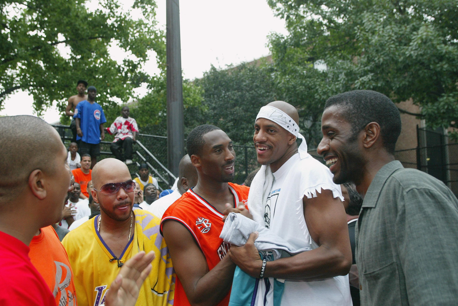 slam晒图,回忆杀!2002年夏天,科比在洛克公园打球_新浪看点