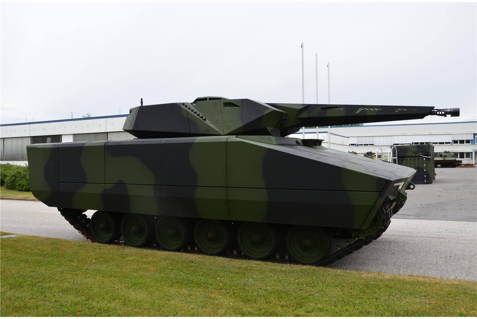 德国新型步兵战车的奇特机枪|山猫|lynx|机枪_新浪新闻