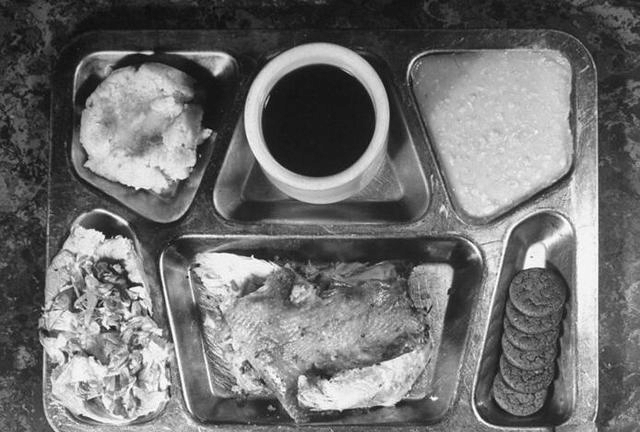 二战各国士兵伙食怎么样? 美国大兵爱喝可乐, 日本士兵饭都吃不饱