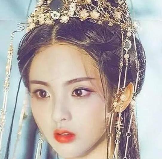 杨超越的古装《长安诺》定妆曝光,网友:造型师的"故意"的?
