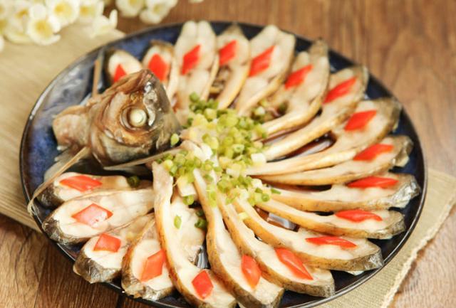 令人惊艳的佳肴好看好吃的孔雀开屏武昌鱼做法上桌特有面子