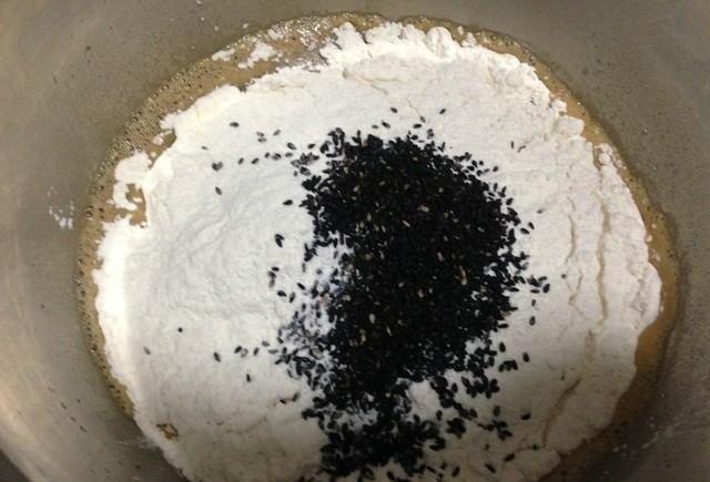 婆婆用两根筷子搅一搅这样做发糕, 十分钟搞定全家早餐