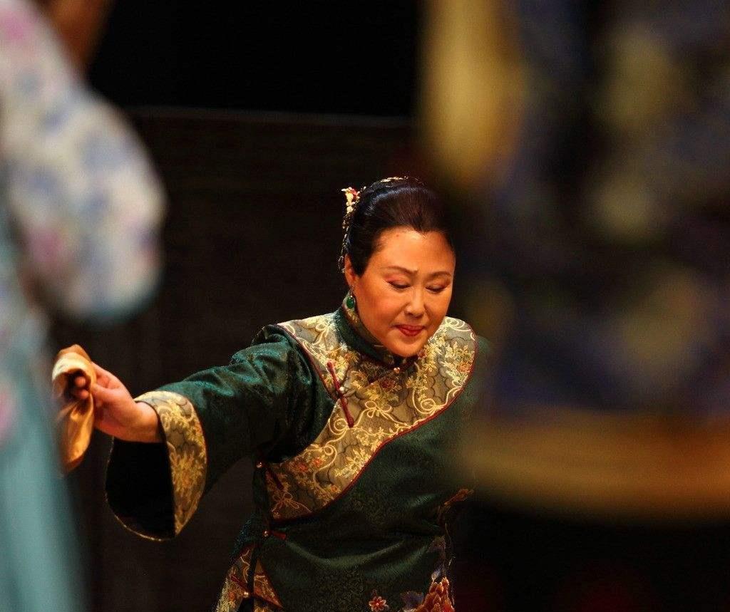 大宅门:男人当家的年代"二奶奶"为什么能掌管白家你知道吗?