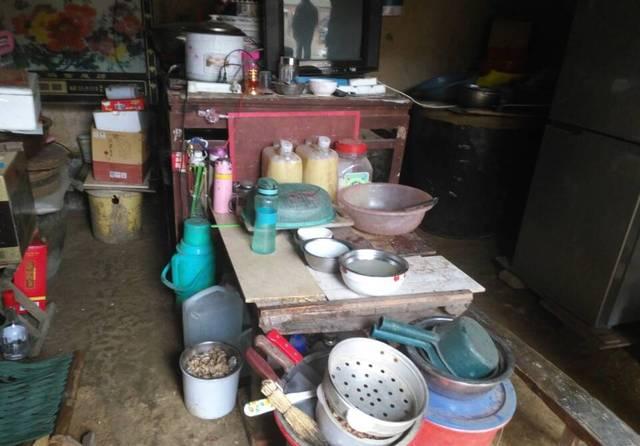 真实拍摄农村光棍生活现状,看完终于明白农村