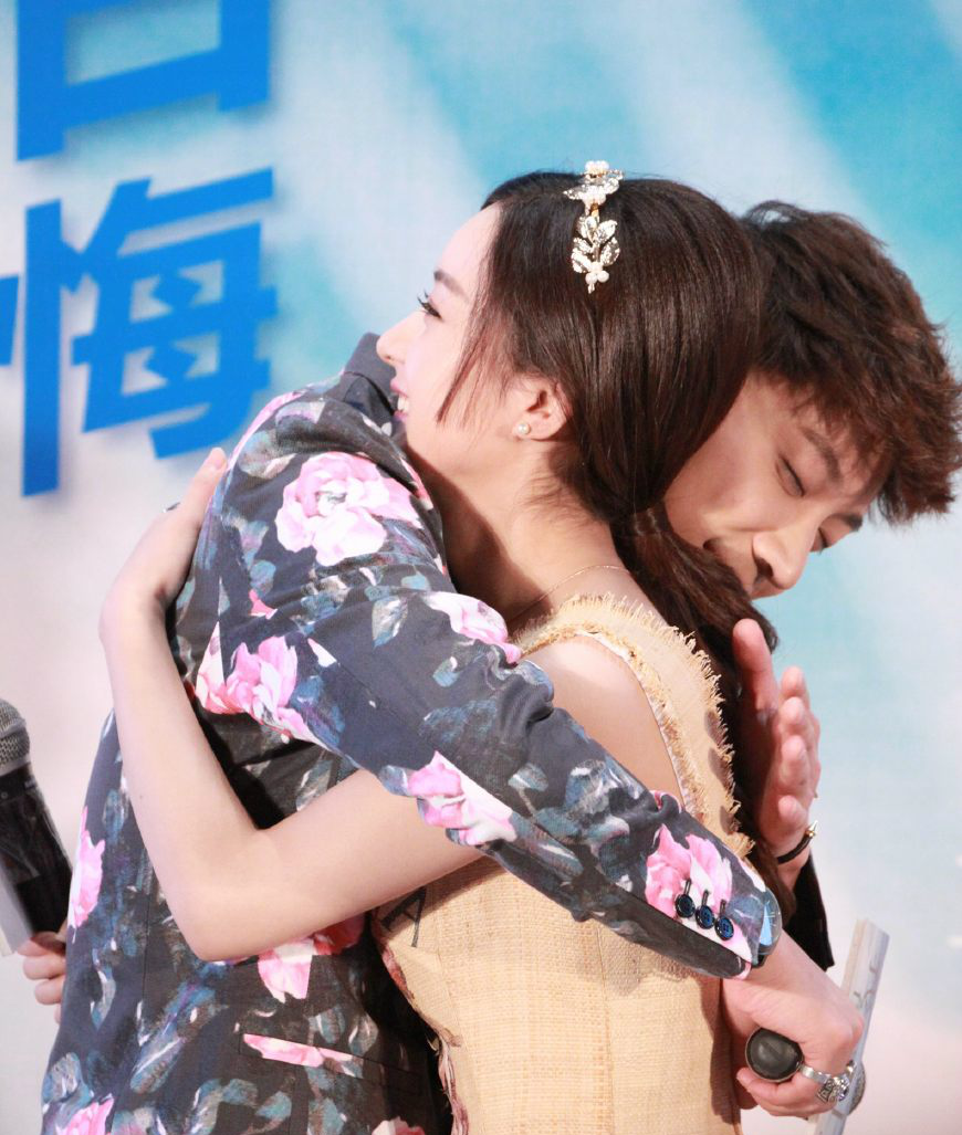 乔任梁抱过的女明星,图一很甜,图四让人心疼