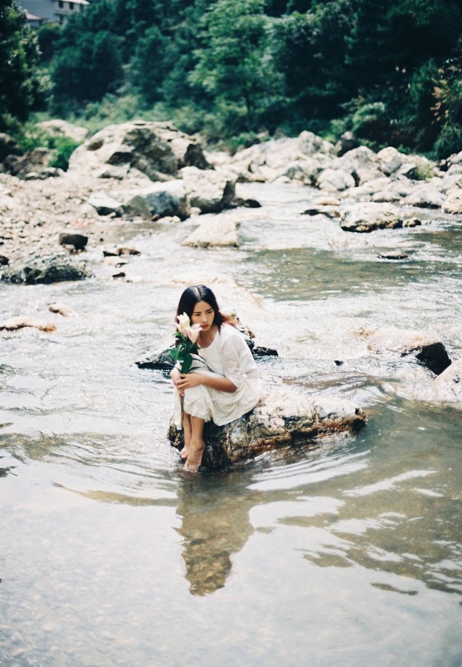 森系美女水中湿身勾起你的治愈心灵写真集 @微相册 @微博摄