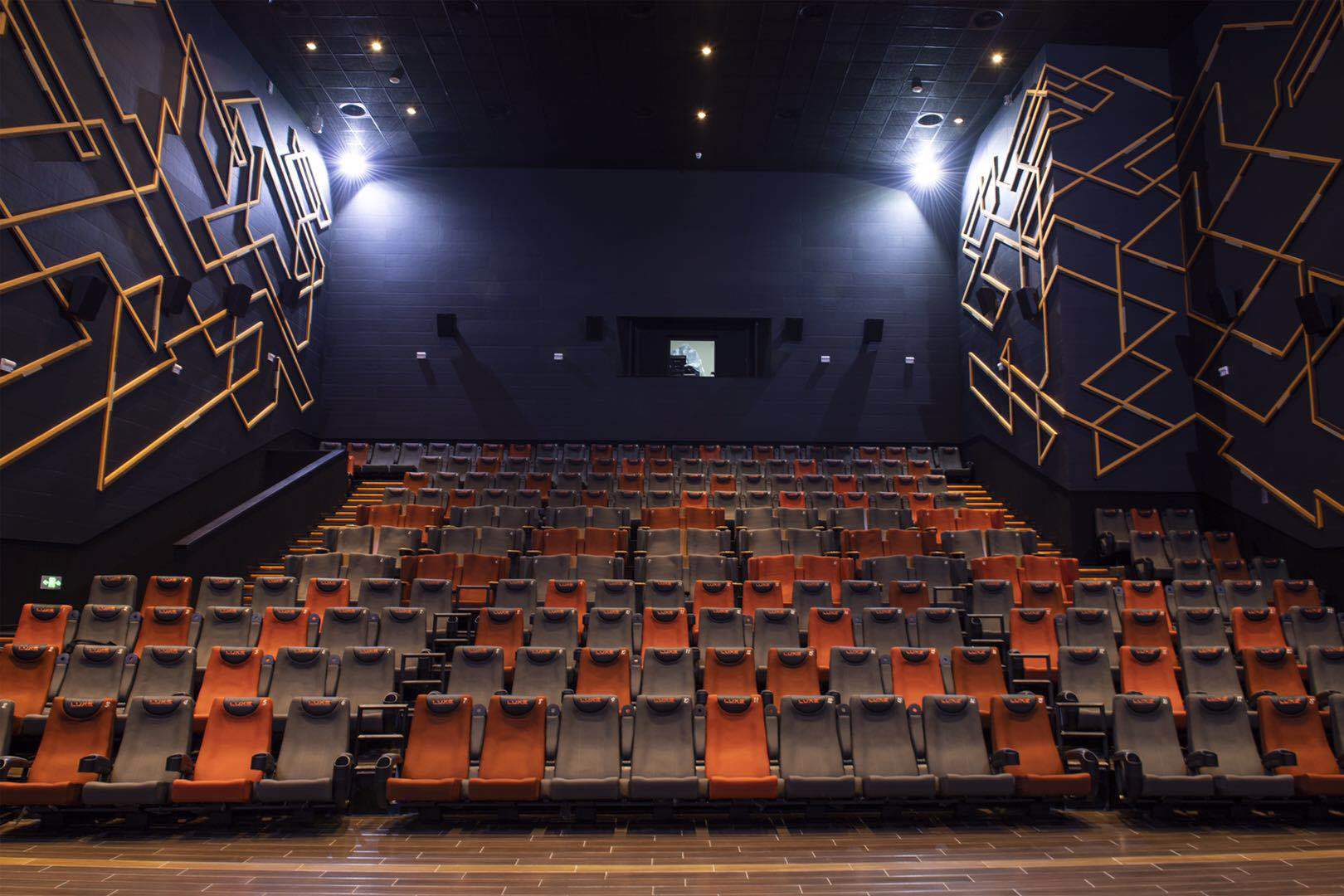 免费观影福利来啦 | 百丽宫影城(陆家嘴店)luxe巨幕 9月22日耀视来