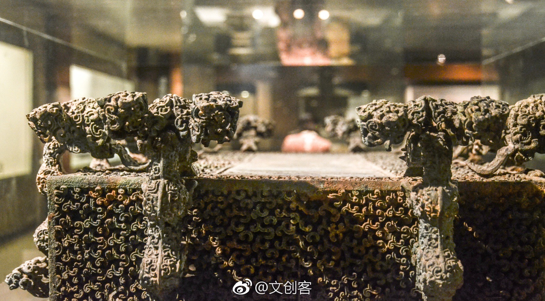 失蜡法,极复杂的青铜铸造工艺.现藏于河南博物馆