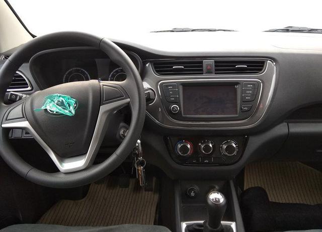 长安欧诺s到店实拍,只卖3.99万堪称良心,干掉五菱宏光指日可待