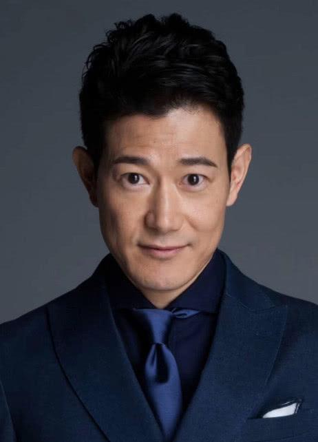 为学表演她从日本跑到中国,因《伪装者》走红,如今是中国媳妇