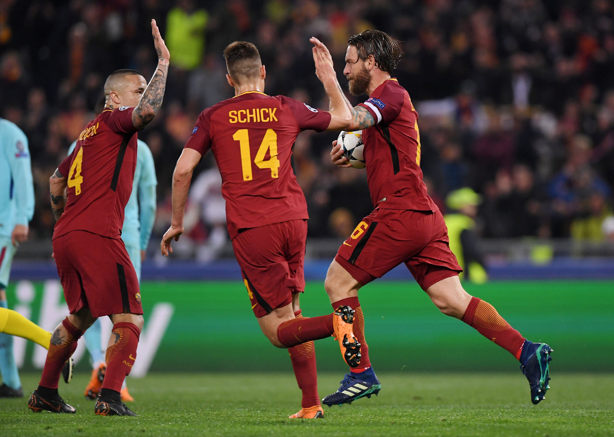 [高清大图]2017-18赛季欧冠1/4决赛第二回合,罗马3-0巴塞罗那100 p