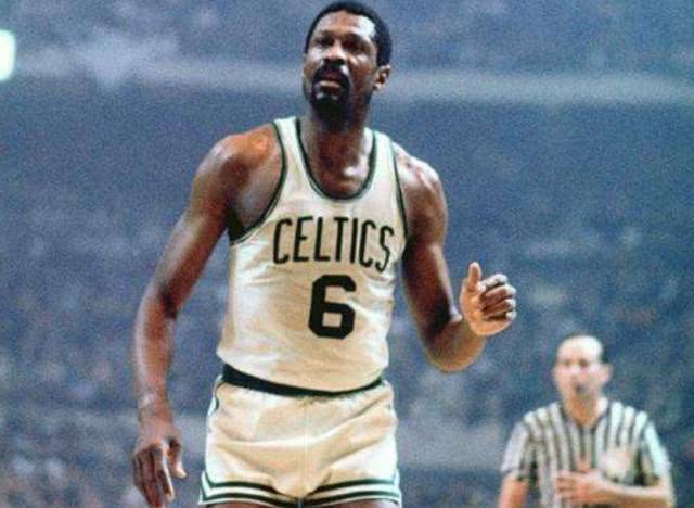 凤凰彩票平台网站:选秀夜发生过的大交易,一队