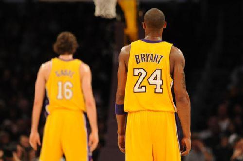 背影|詹姆斯|弗老大_新浪新闻