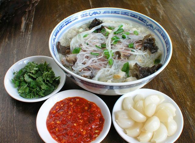 陕西特色美食:牛羊肉泡馍做法!