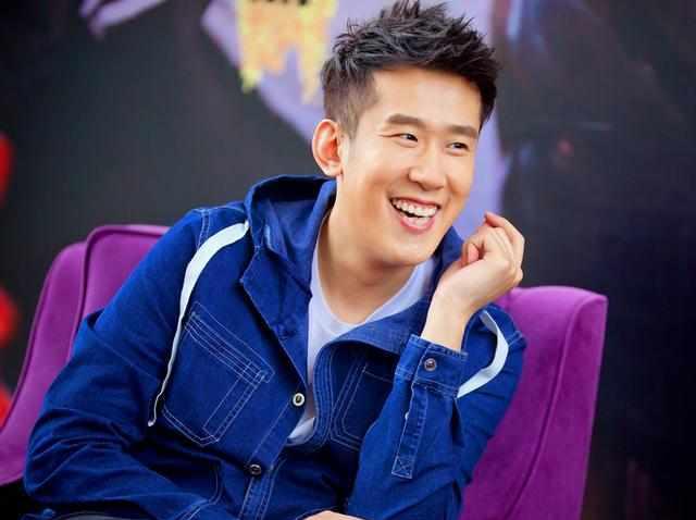 18岁出道春晚没红, 今成综艺常客进军荧幕|赵本山|出道|于洋_新浪网