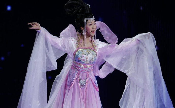 李玉刚照片大全,女装（李玉刚女装图片美人）