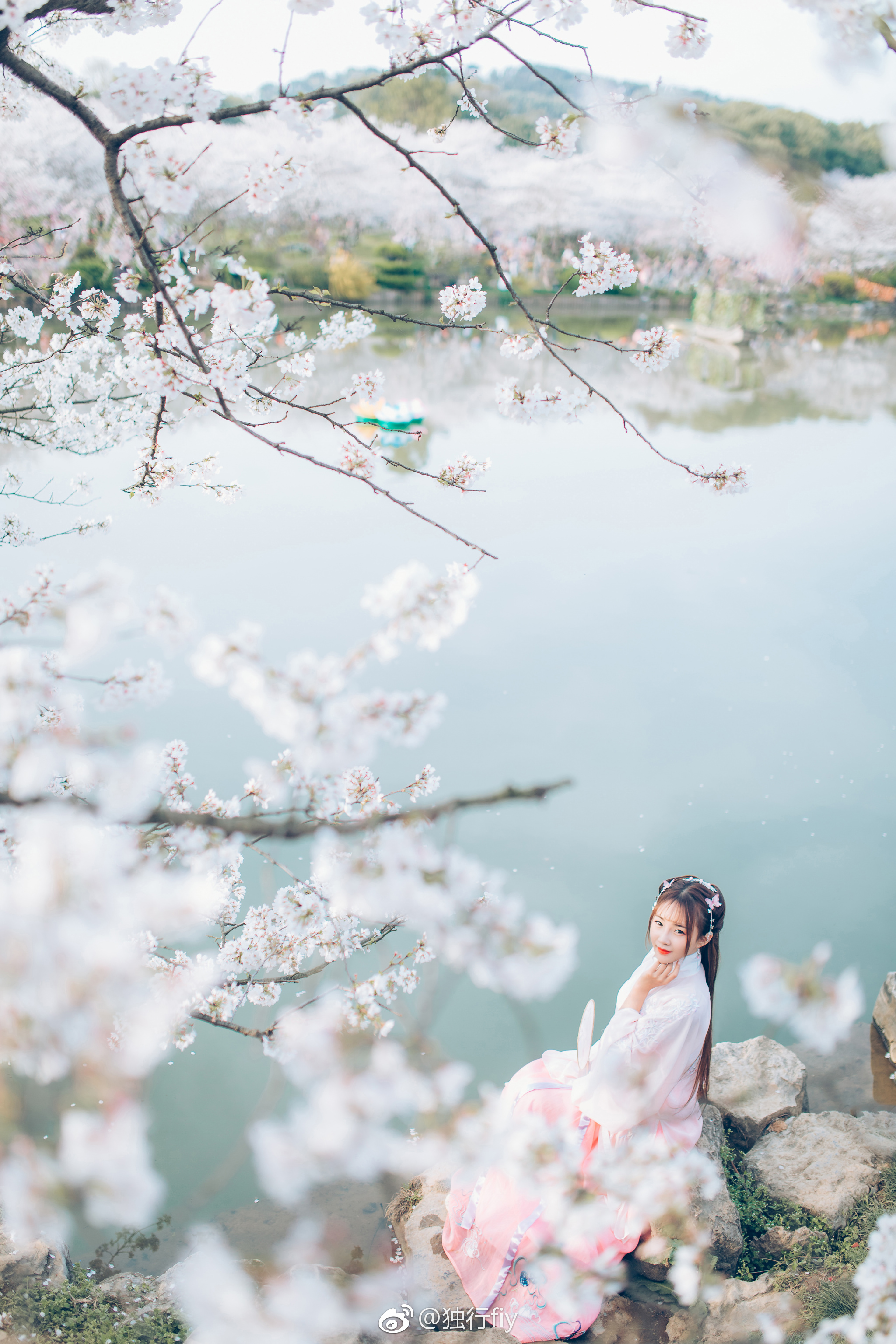 落花之树. 妆造