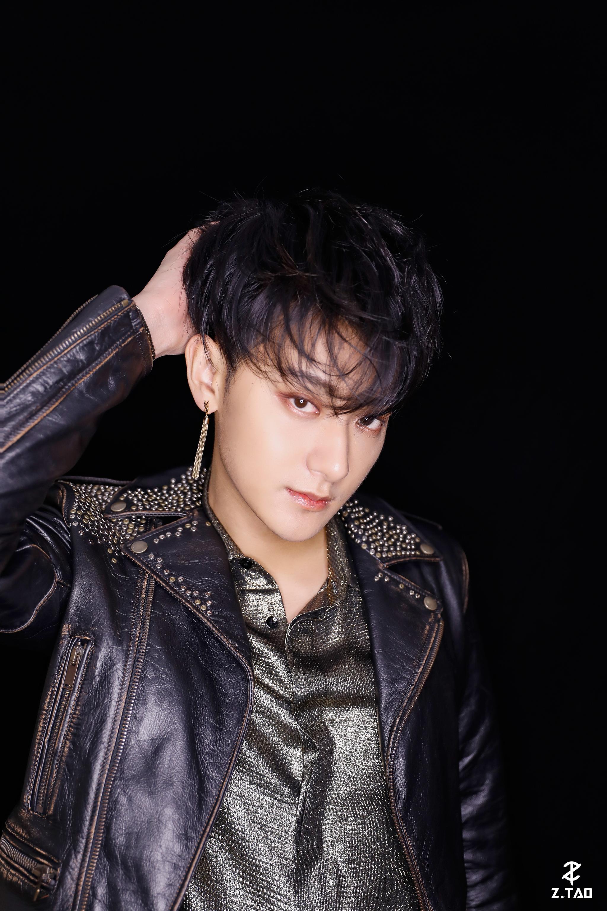 今日美图共赏,一起来品一品回归舞台的c-pop韬@cpopking-黄子韬