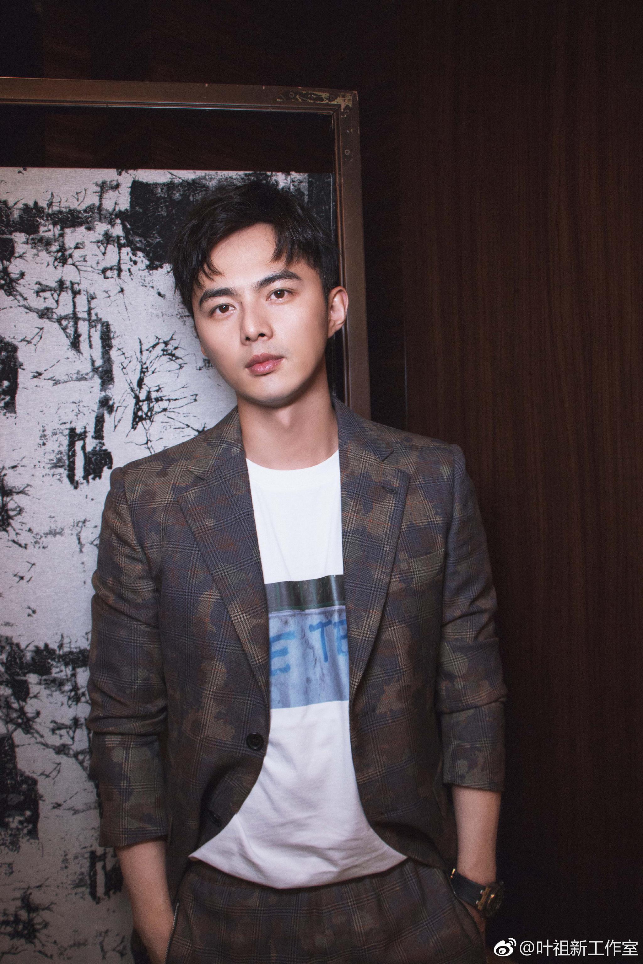 电视剧橙红年代 高清无码份"贝小帅"