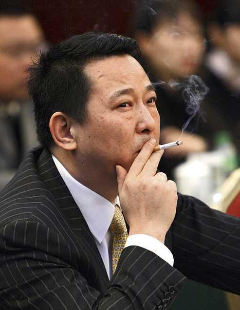 他曾是辽宁首富, 派人暗杀四川黑老大刘汉|刘汉|袁宝璟|首富_新浪