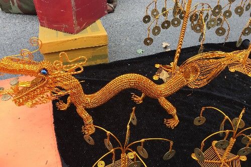 河南小伙用铜丝编织的小摆件看着就喜欢人