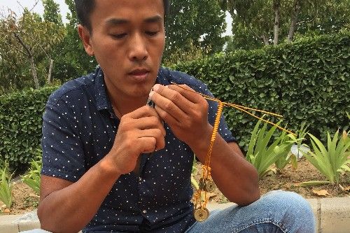 河南小伙用铜丝编织的小摆件看着就喜欢人