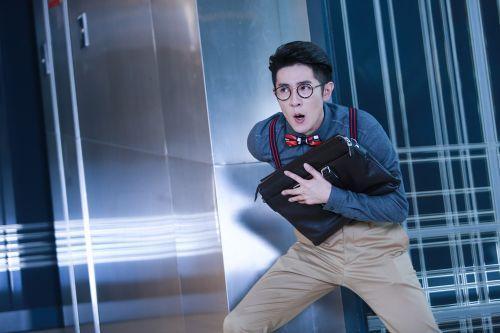 杨幂现在是演员更是收视保障,她的同班同学近