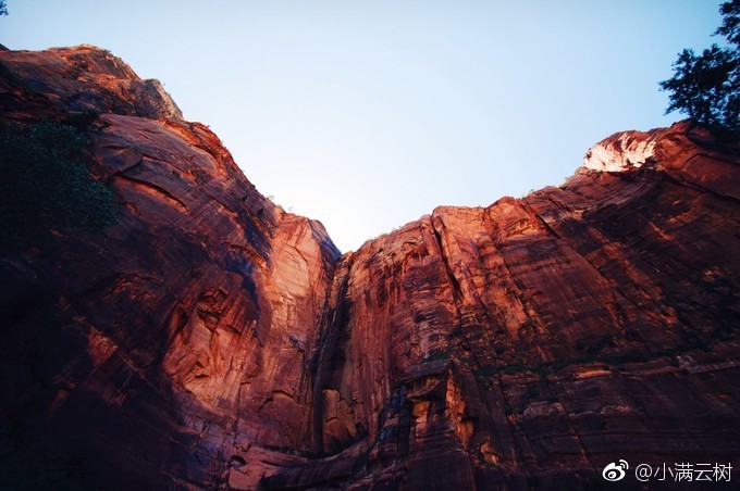 锡安国家公园 (Zion National Park)应该算是一个麻雀虽小|锡安国家公园|锡安山|峡谷|圣地|摩门教_新浪新闻