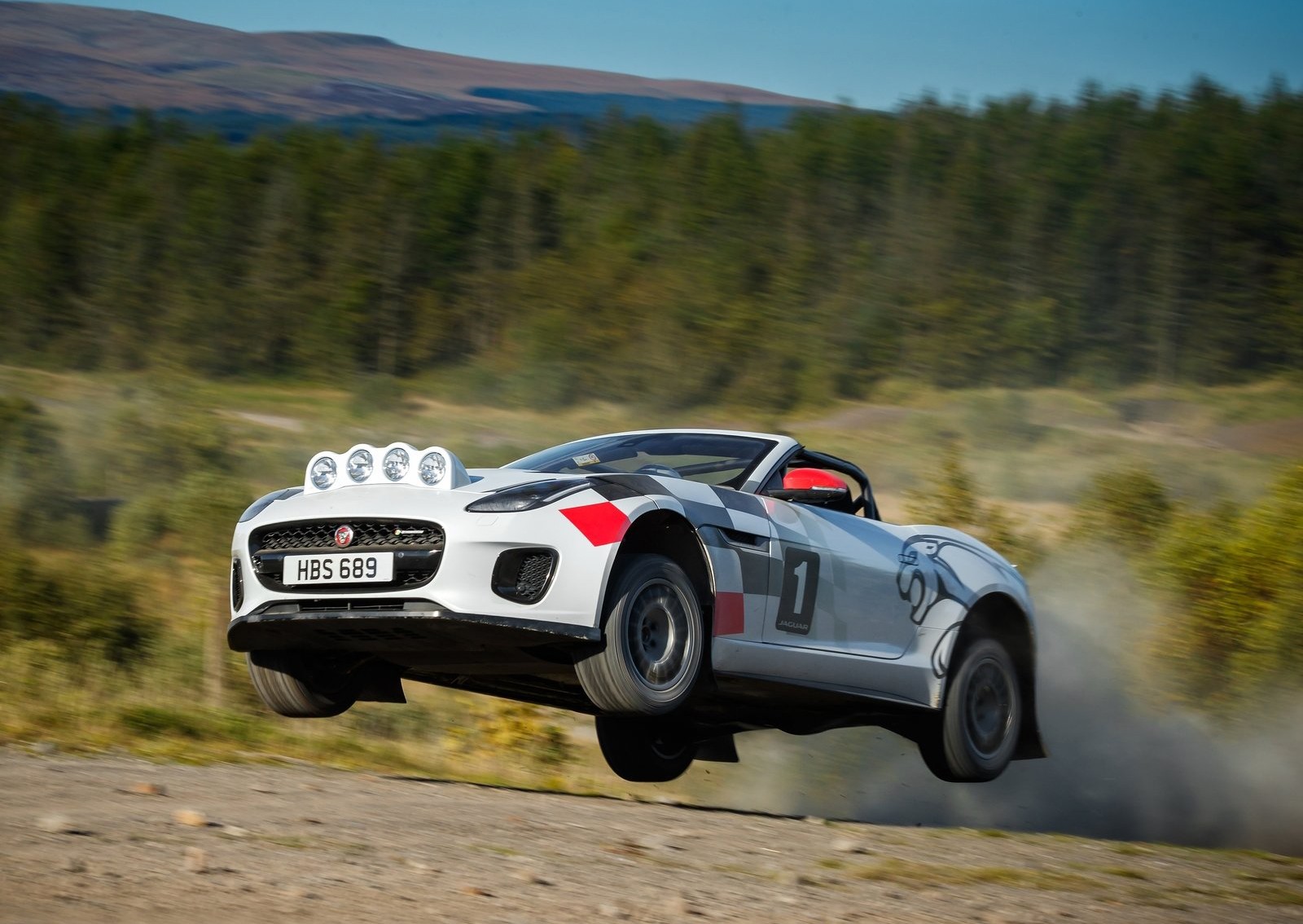 向经典致敬,捷豹发布f-type rally拉力赛概念车